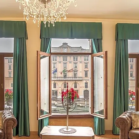Hotel Grand Canal