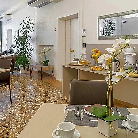 Hotel Grand Canal